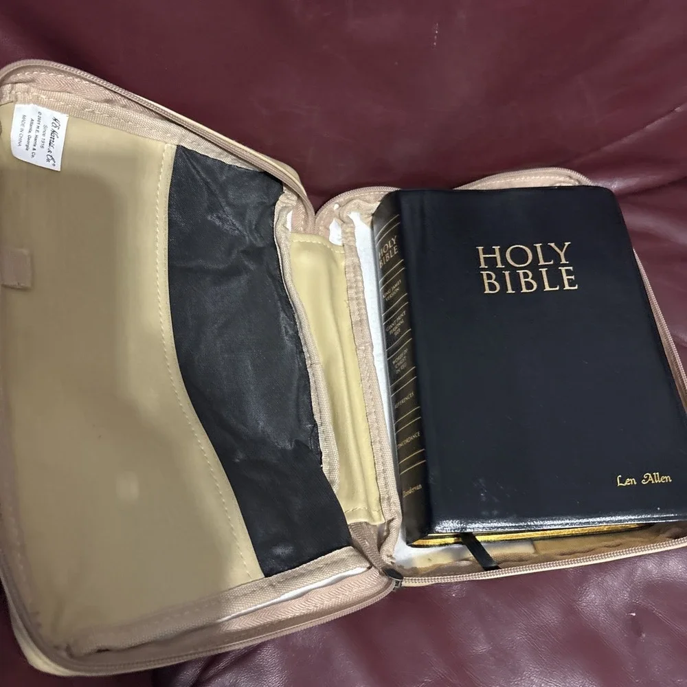 Bible Cover‎ Zipped Embroidered Tan/Faux Leather Prayer of Jabez 10 x 7 - Bible